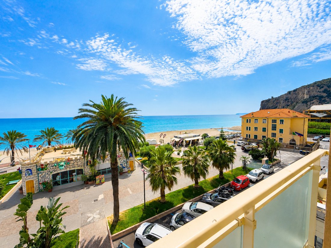 Apartment in Finale Marina, Finale Ligure, Liguria 1 - 18296796