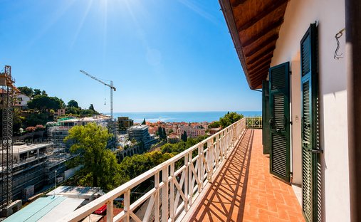 Apartment in Central Hill, Alassio, Liguria 1