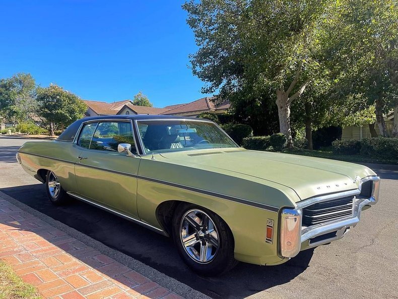 Coupe in Glendale, United States 1 - 18296798