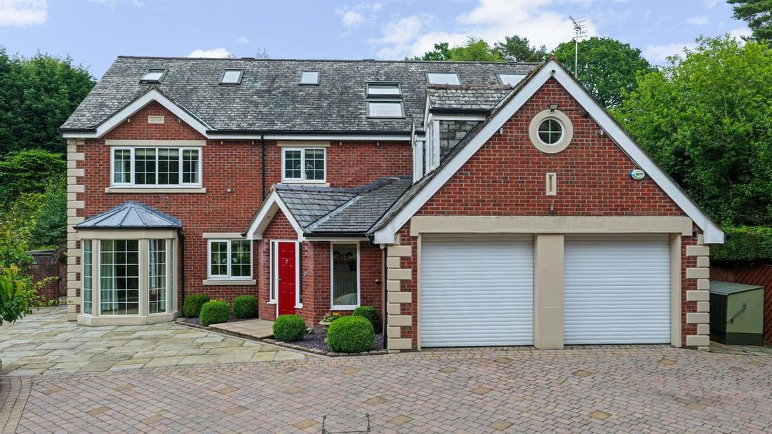 House in Grasscroft, England 1 - 18296814