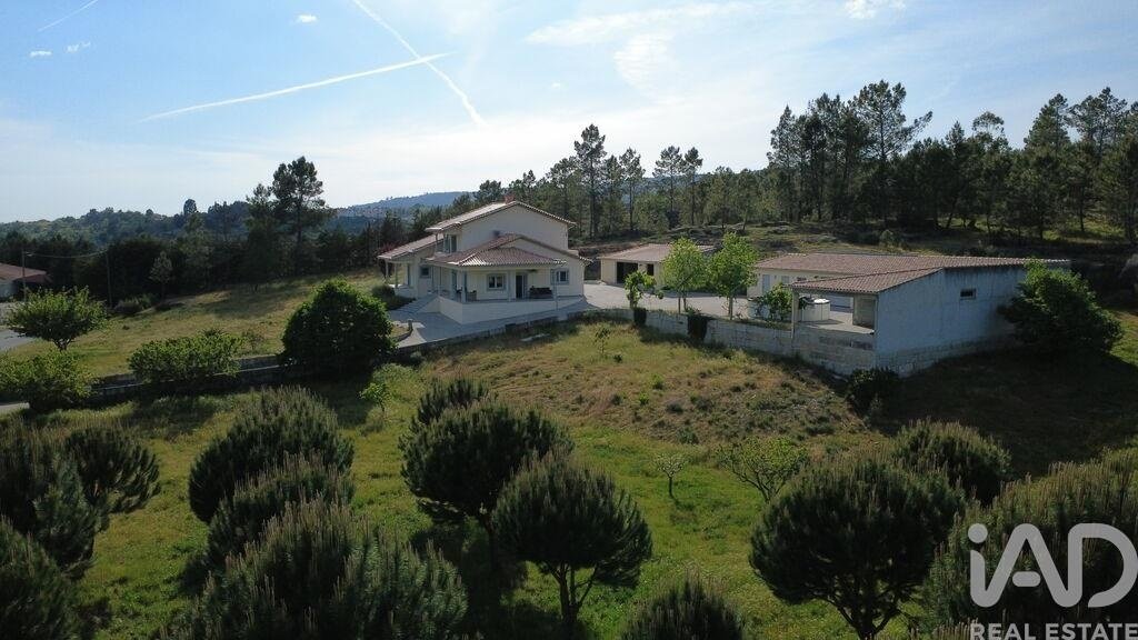 Farm Ranch in Figueiro da Granja, Guarda District, Portugal 2 - 18297028