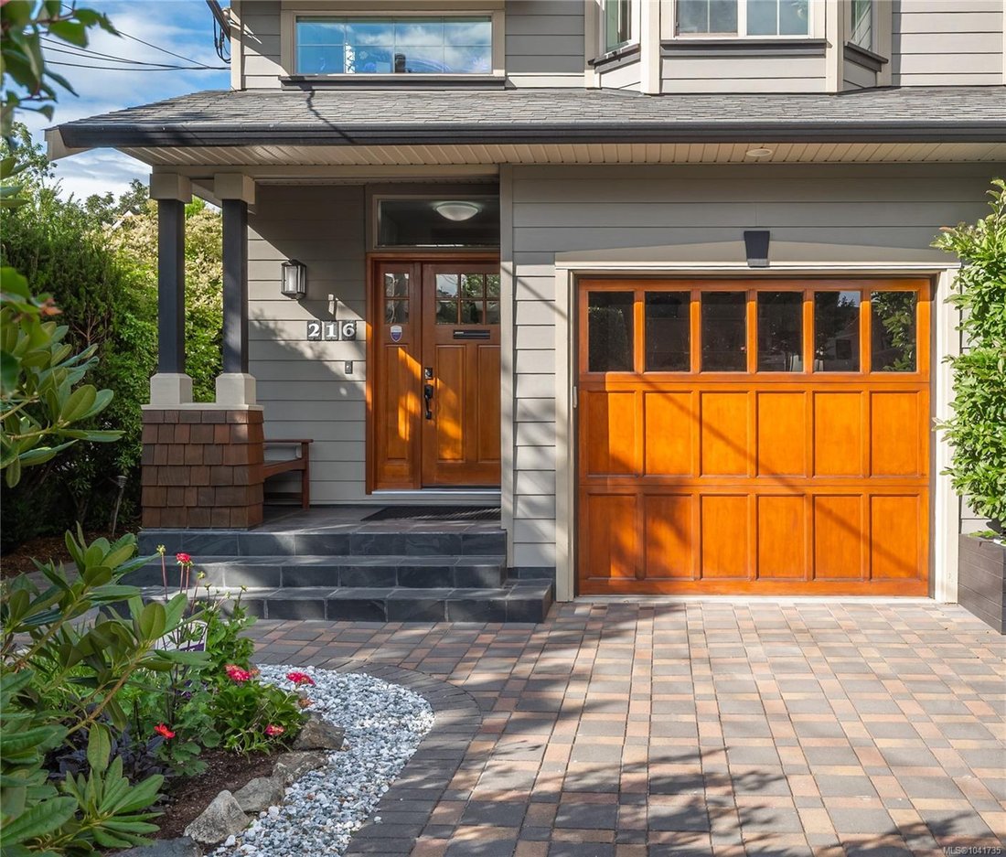 House in Victoria, British Columbia, Canada 3 - 18297022