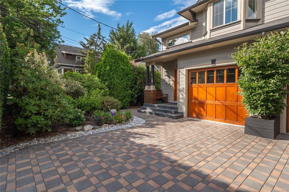 House in Victoria, British Columbia, Canada 2 - 18297022