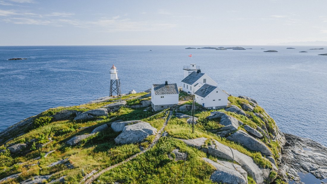 Estate in Henningsvær, Nordland, Norway 1 - 18090477