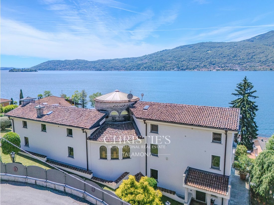 Villa in Verbania, Piedmont, Italy 3 - 18296990