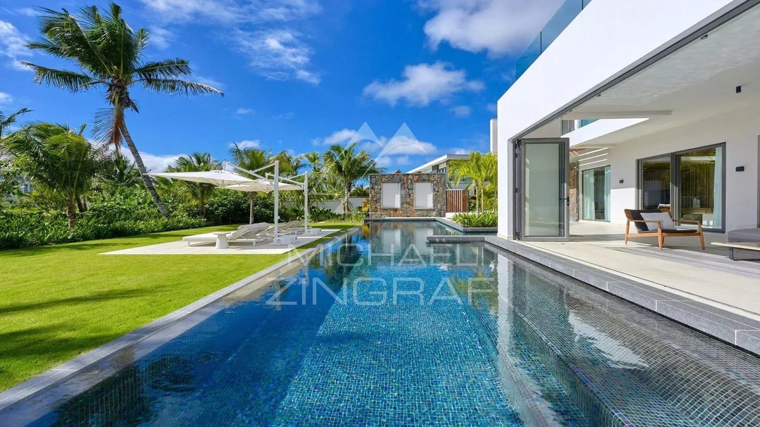 Villa in Poste de Flacq, Flacq District, Mauritius 1 - 12477031