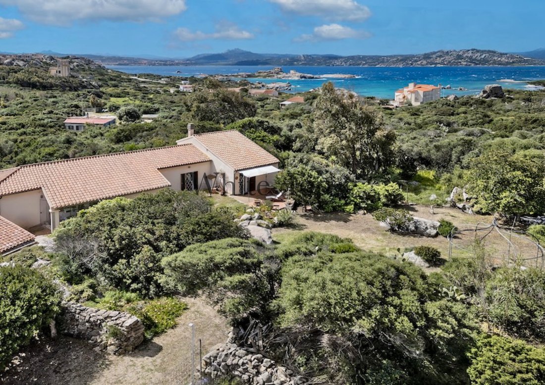 Villa in La Maddalena, Sardinia, Italy 2 - 18297147