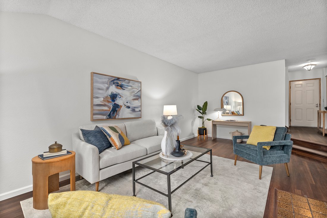 Condo in Bellevue, Washington, United States 5 - 18296839