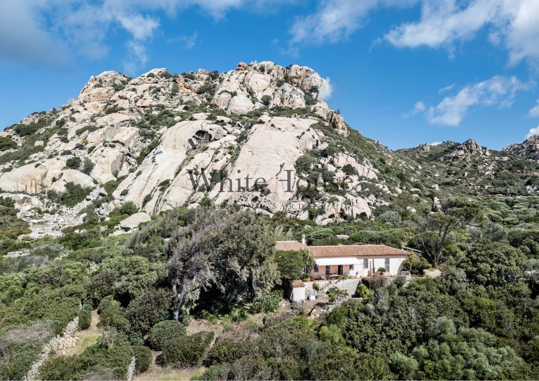Villa in La Maddalena, Sardinia, Italy 4 - 18297147