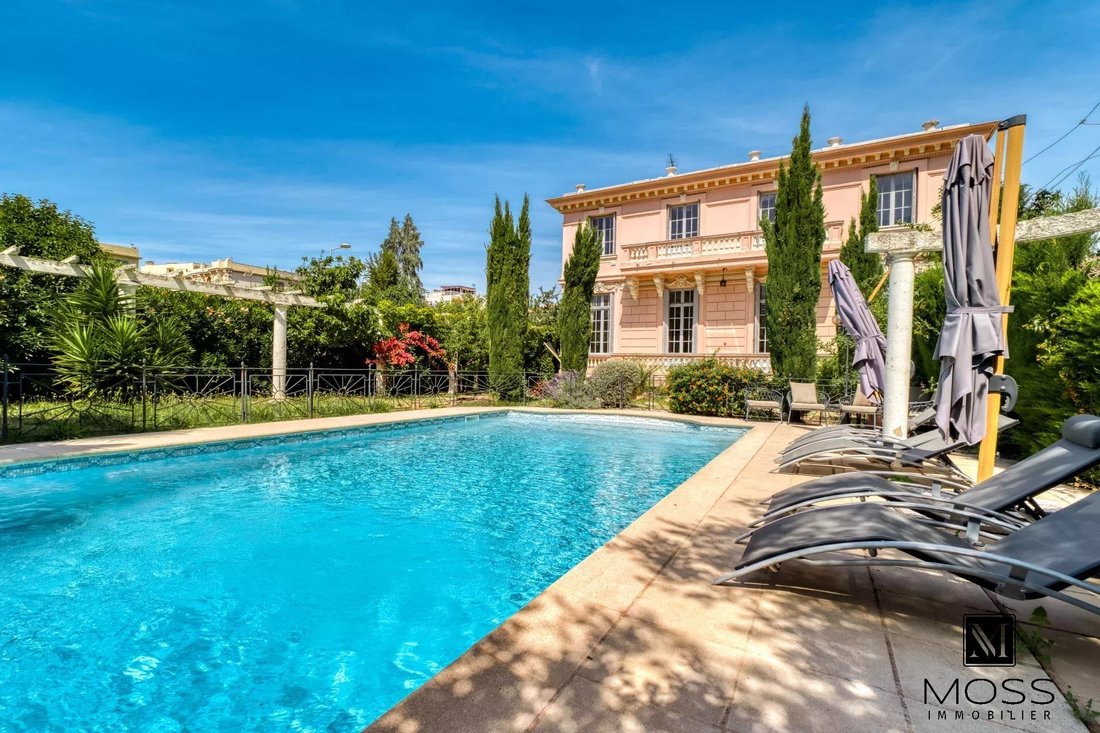 Villa in Chambrun, Nice, France 2 - 13466449