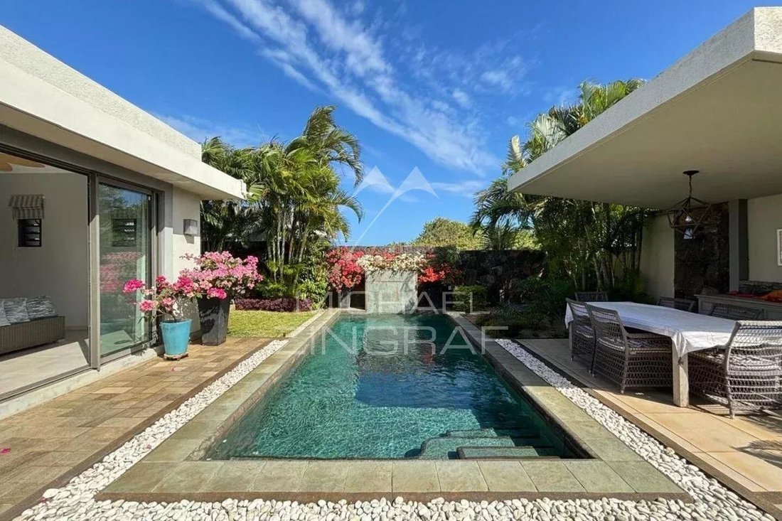 Villa in Balaclava, Pamplemousses District, Mauritius 1 - 18296920