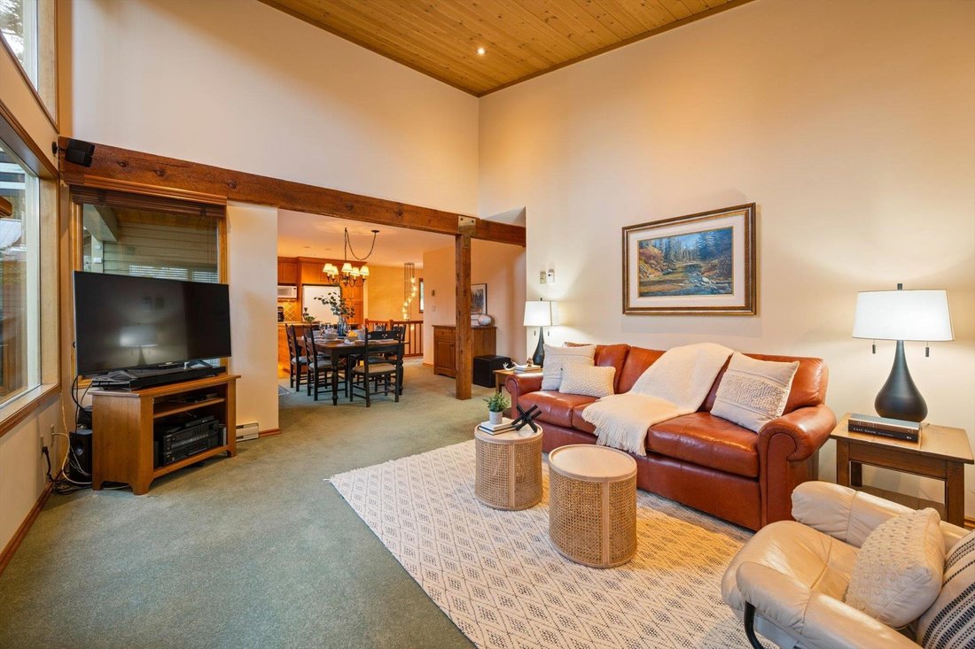 House in Whistler, British Columbia, Canada 5 - 18297020