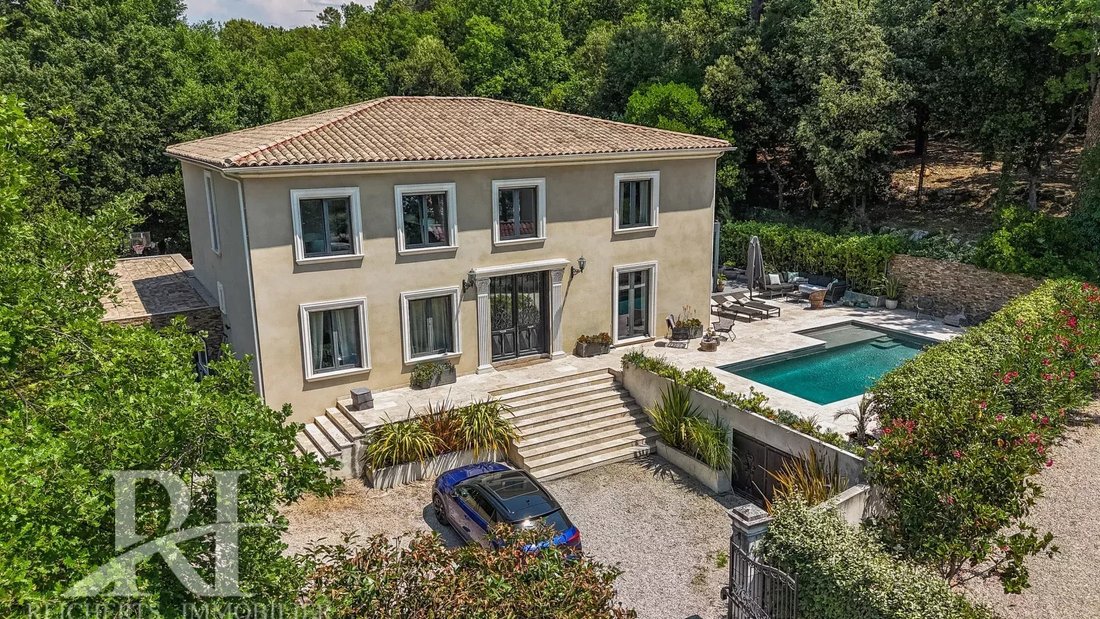 Villa in Valbonne, Provence-Alpes-Côte d'Azur, France 1 - 18182517