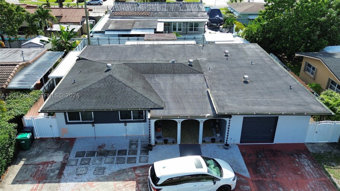 House in Hialeah, Florida, United States 2 - 18296975