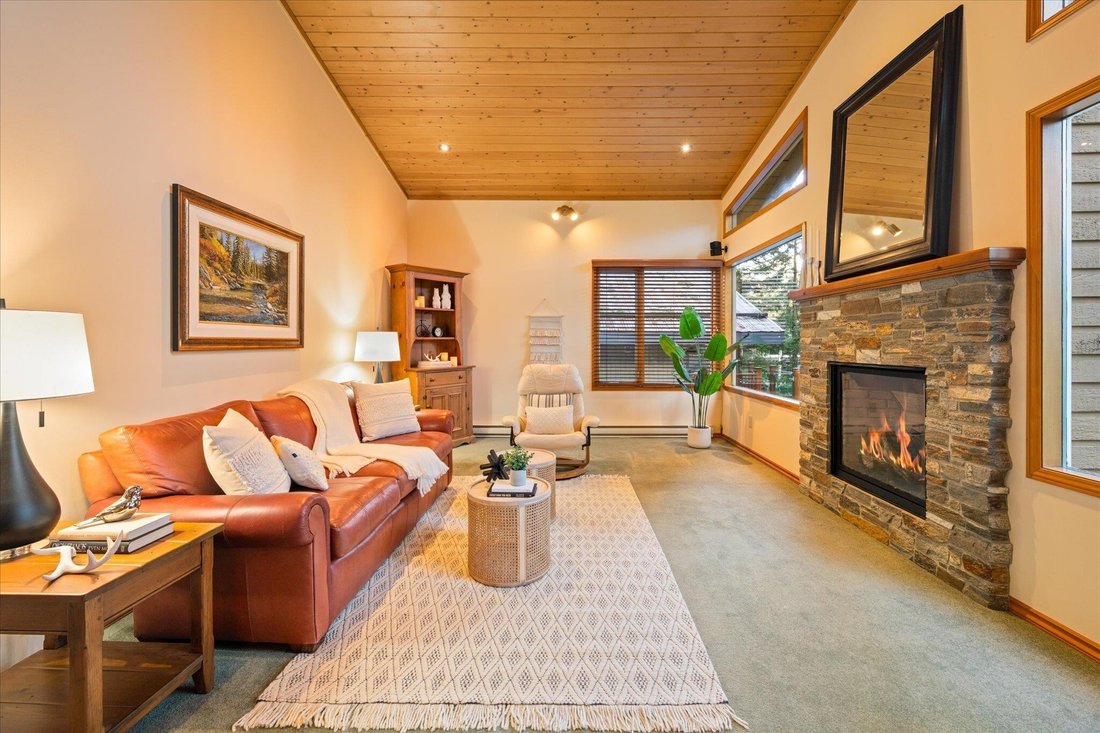 House in Whistler, British Columbia, Canada 3 - 18297020