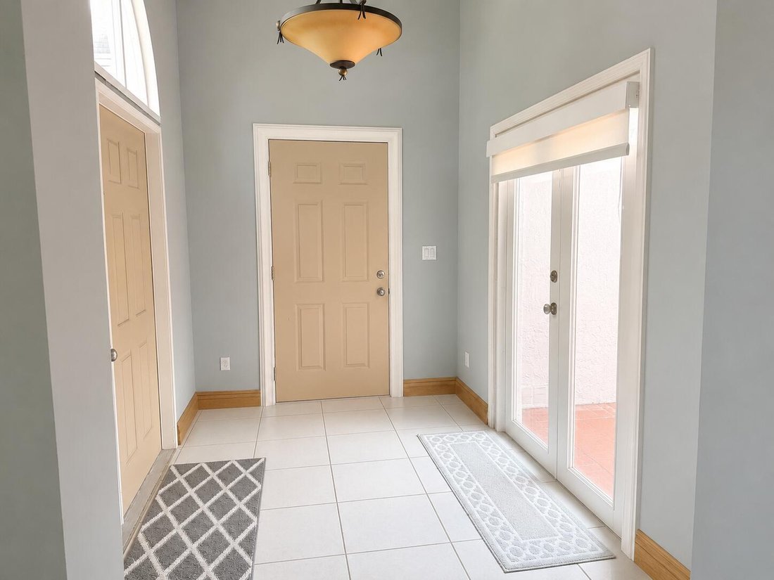 House in Miami, Florida, United States 4 - 18296861