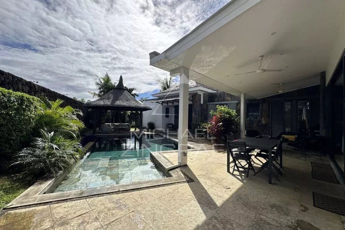 Villa in Grand Baie, Rivière du Rempart District, Mauritius 3 - 18296922