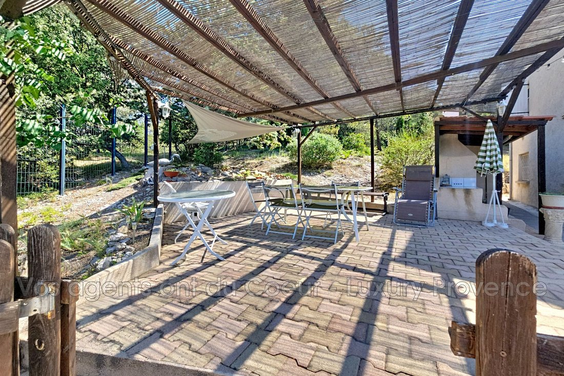 Villa in Hameau, Simiane-Collongue, France 3 - 18296874