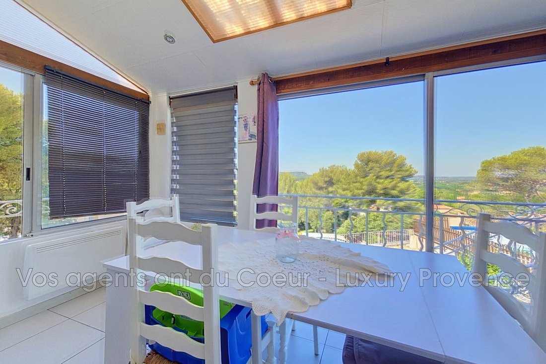 Villa in Hameau, Simiane-Collongue, France 5 - 18296874