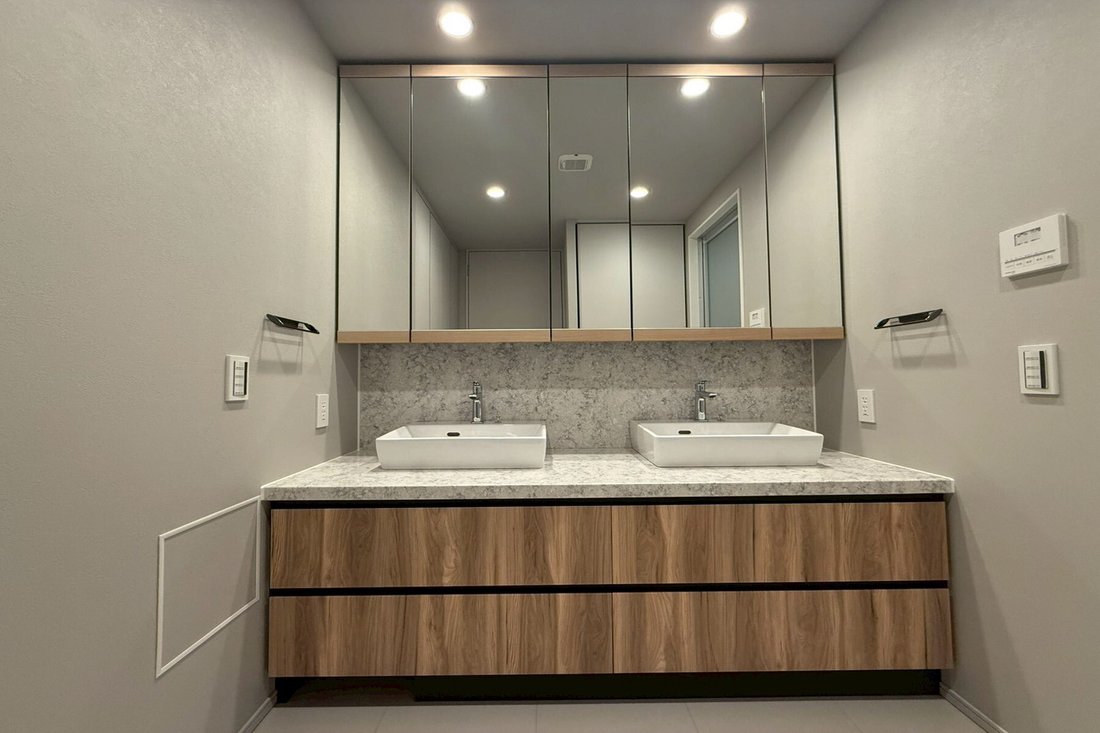 Condo in Osaka, Osaka, Japan 5 - 18297016