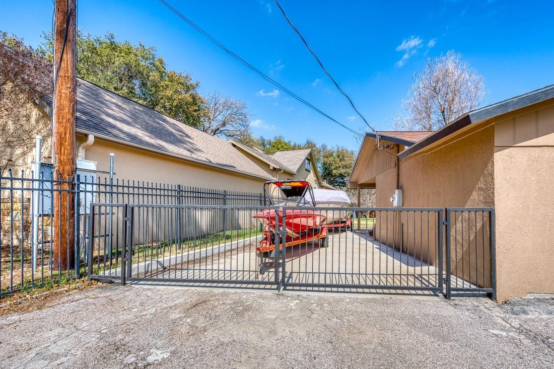 House in Marble Falls, Texas, United States 3 - 18297054