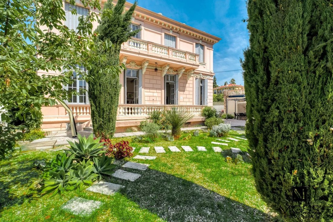 Villa in Chambrun, Nice, France 1 - 13466449