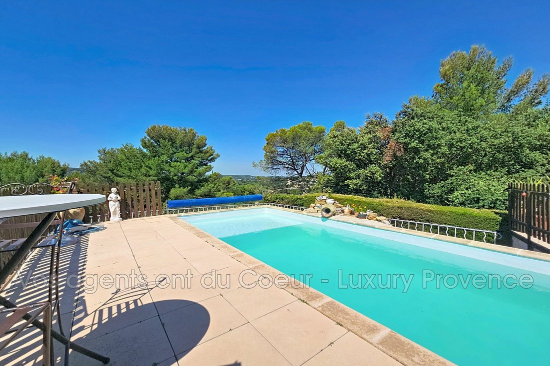 Villa in Hameau, Simiane-Collongue, France 1 - 18296874
