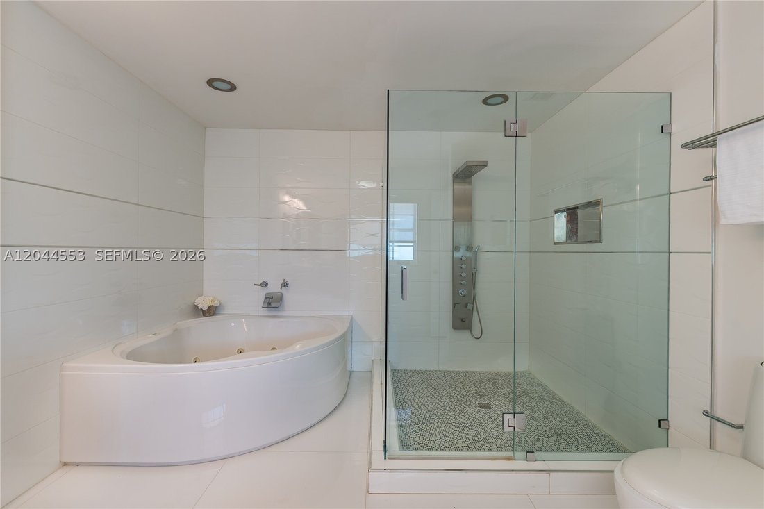 House in Doral, Florida, United States 3 - 18296972