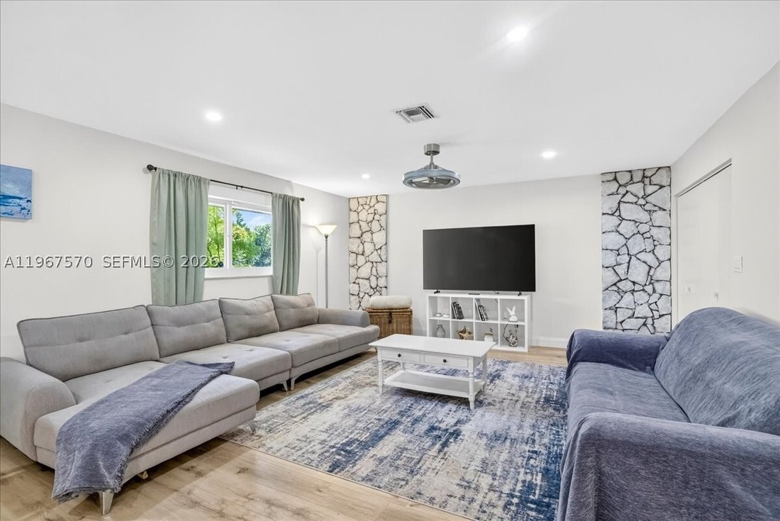 House in Hollywood, Florida, United States 3 - 17246961