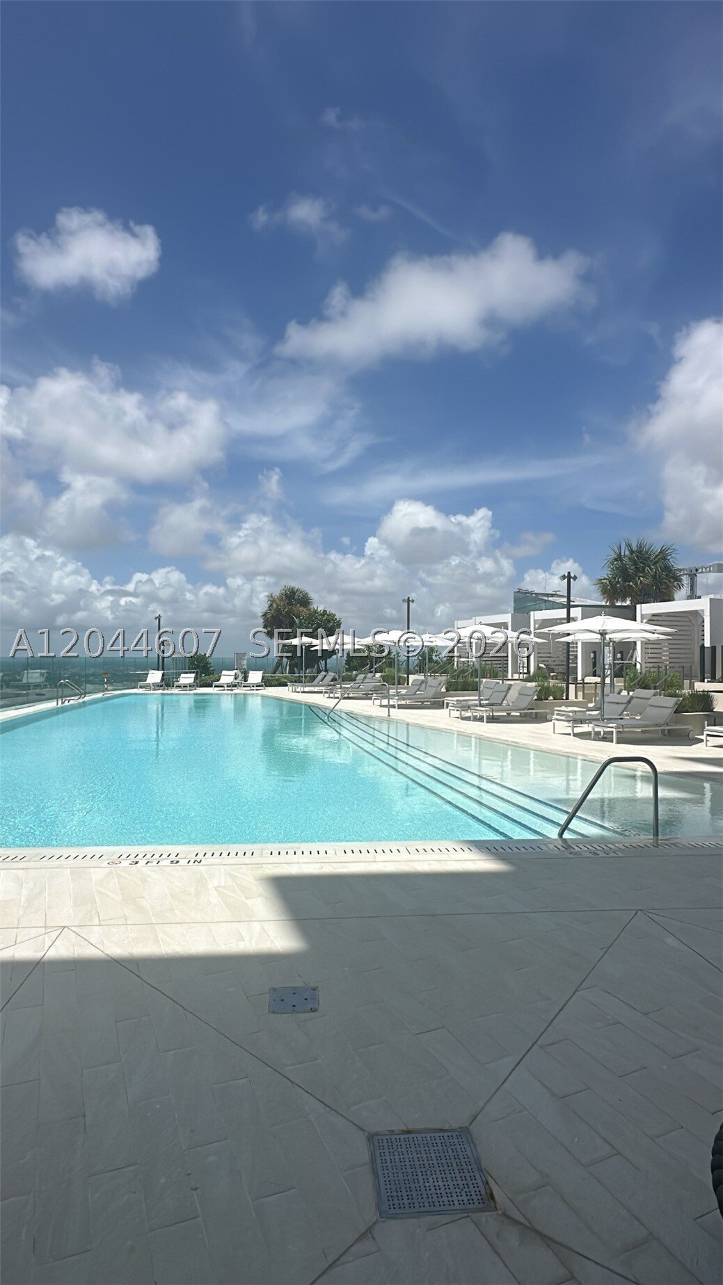 Condo in Miami, Florida, United States 3 - 18296971
