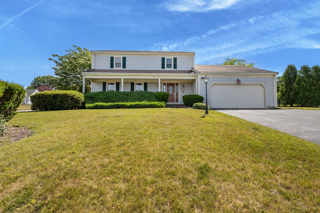 Bristol, Rhode Island, United States 1 - 18297090