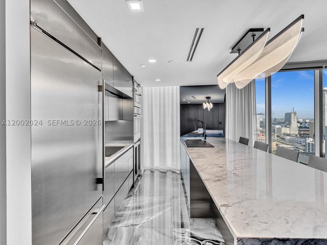 Condo in Miami, Florida, United States 5 - 17734906