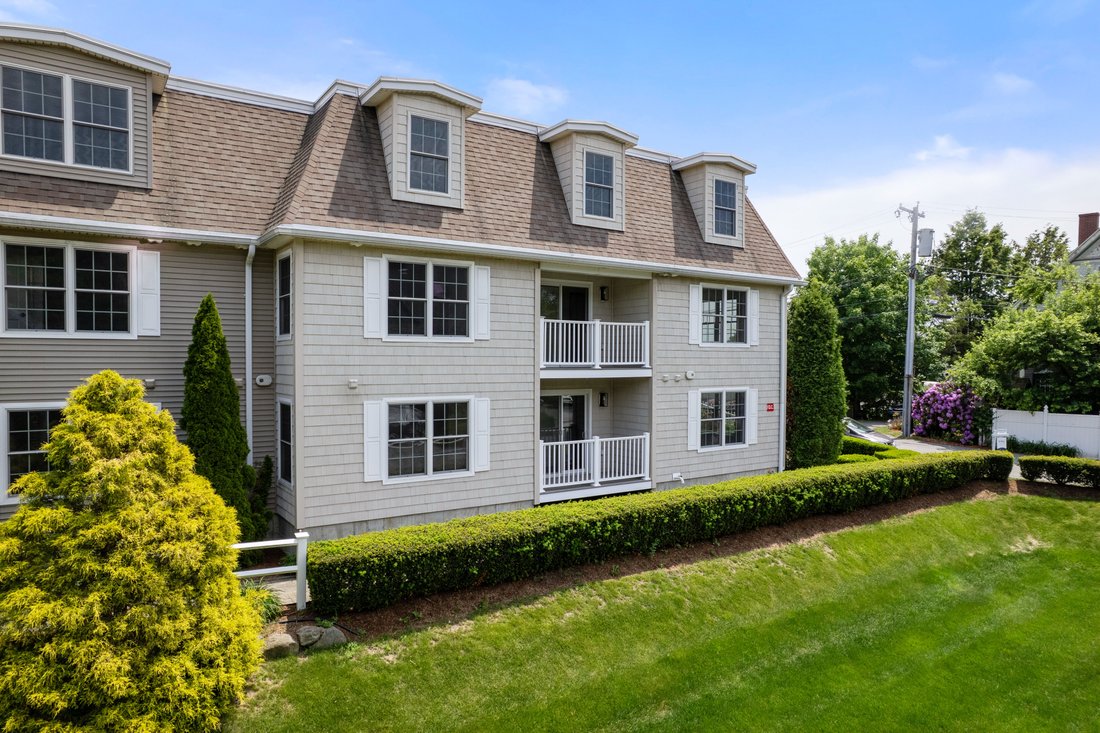 Condo in Gloucester, Massachusetts, United States 3 - 18297002