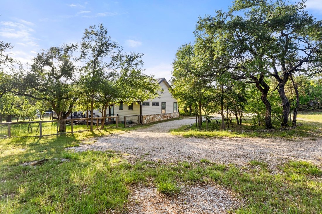 House in San Marcos, Texas, United States 3 - 18297066