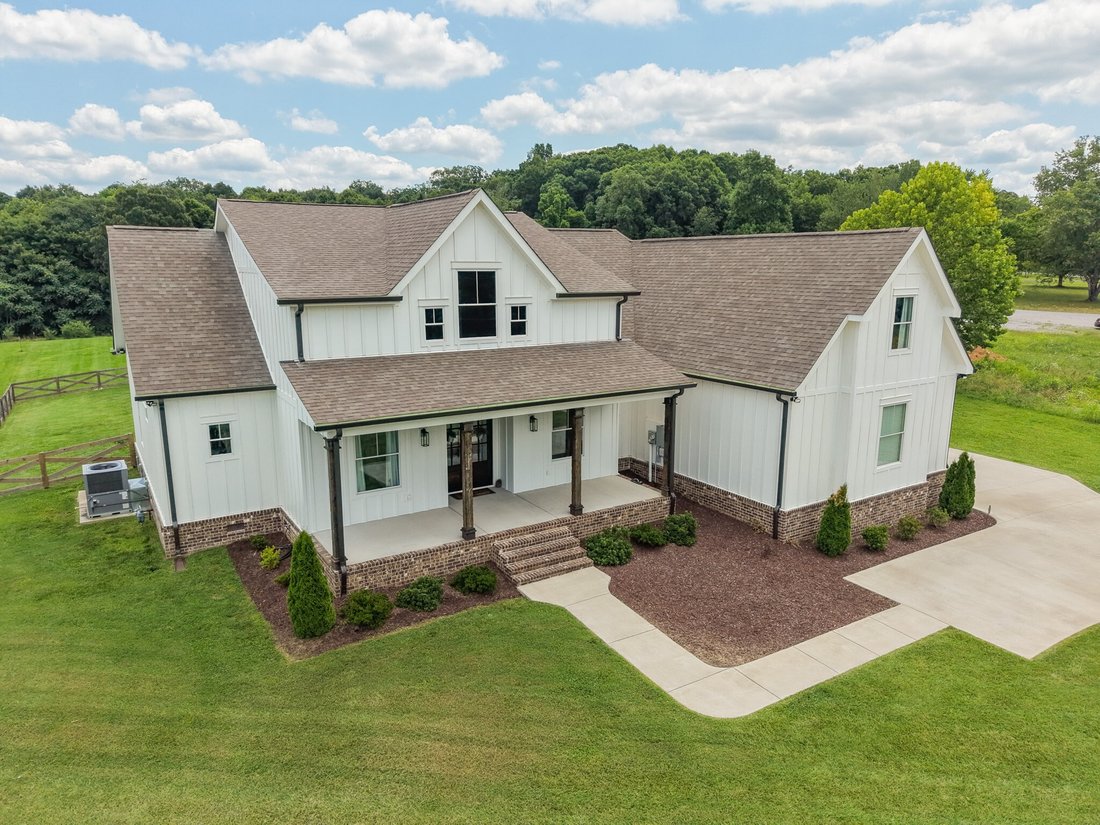 House in Burns, Tennessee, United States 1 - 18297135