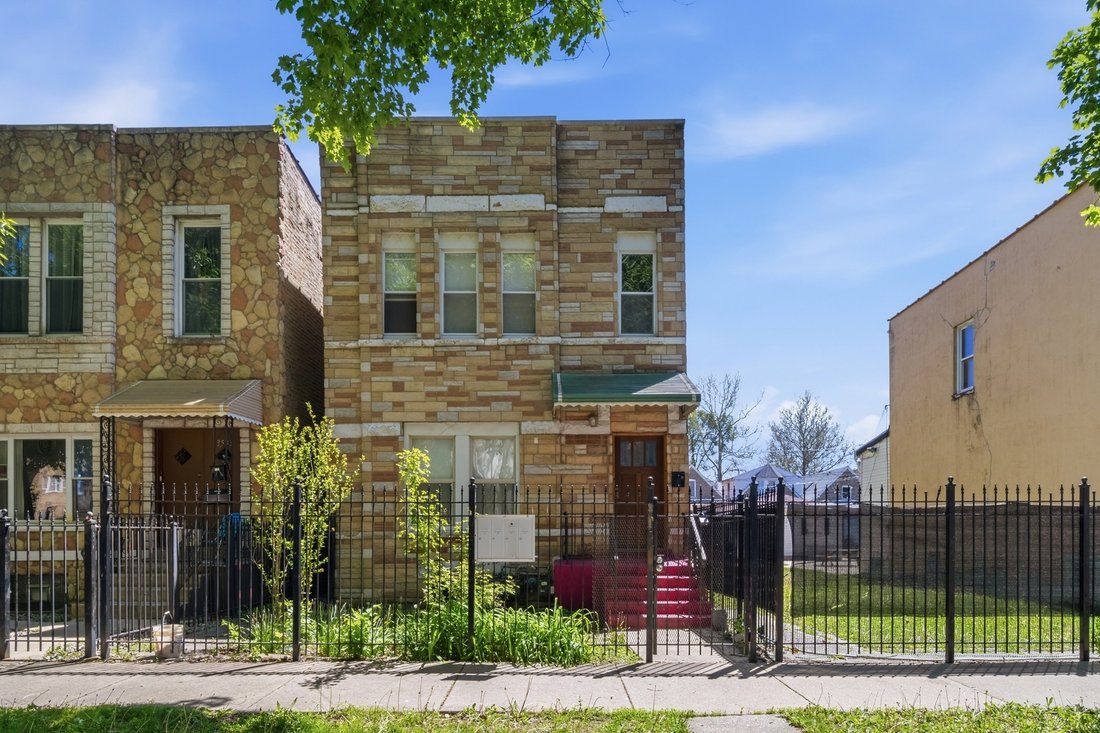 Chicago, Illinois, United States 2 - 18297254