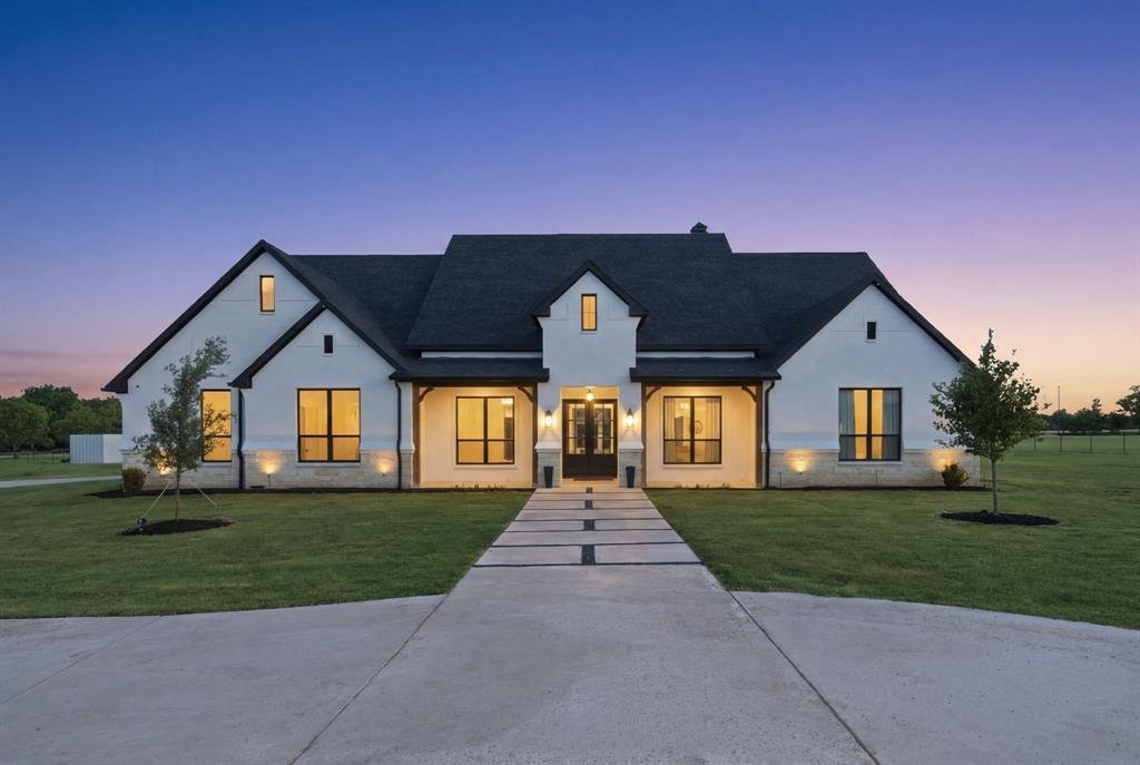 House in Sanger, Texas, United States 1 - 18297473