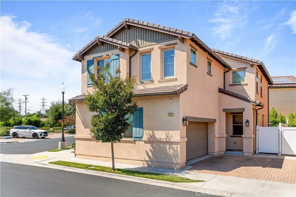 Condo in San Gabriel, California, United States 1 - 18297346