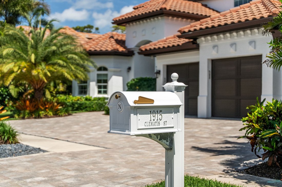 Sarasota, Florida, United States 2 - 18297403