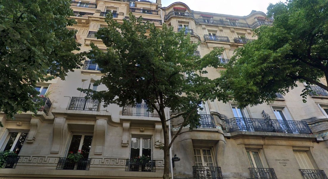 Apartment in Saint Thomas d'Aquin, Paris 7e Arrondissement, Paris 2 - 18297428