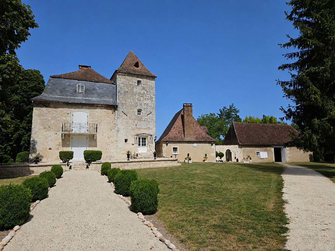 Chateau in Beaulieu, Perigueux, France 1 - 17797054