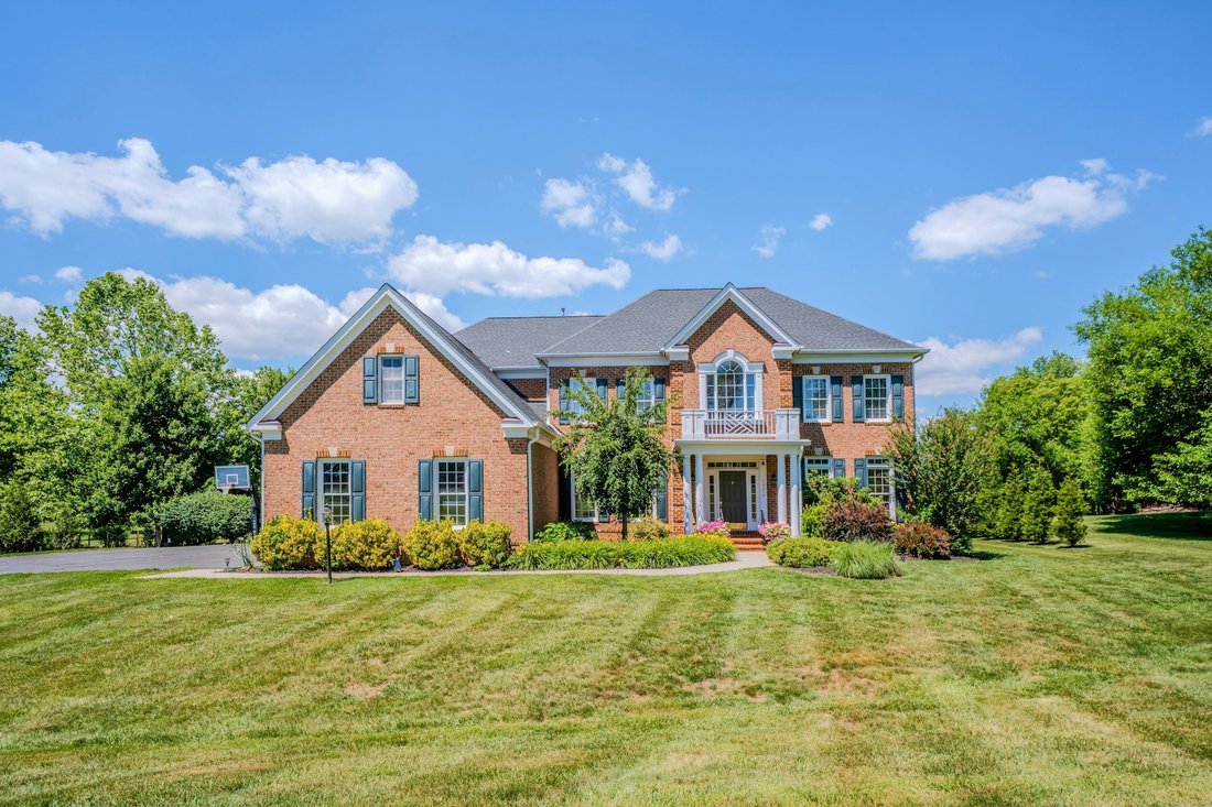 Purcellville, Virginia, United States 2 - 18297399