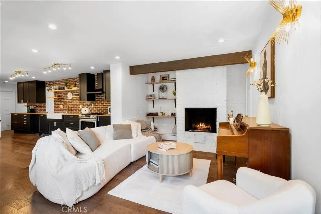 House in Los Angeles, California, United States 3 - 17271330