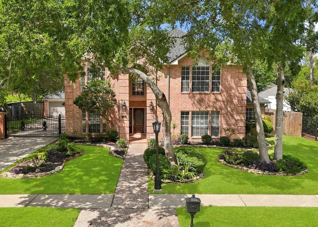 House in Friendswood, Texas, United States 1 - 18297520