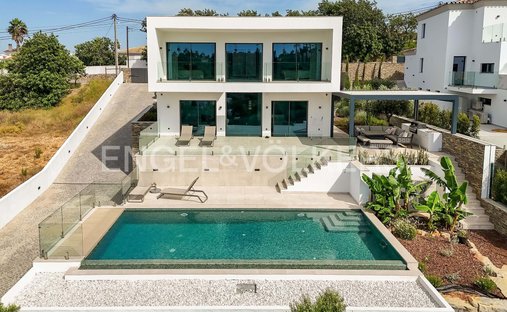 Villa à Loule (Sao Clemente), Algarve, Portugal 1