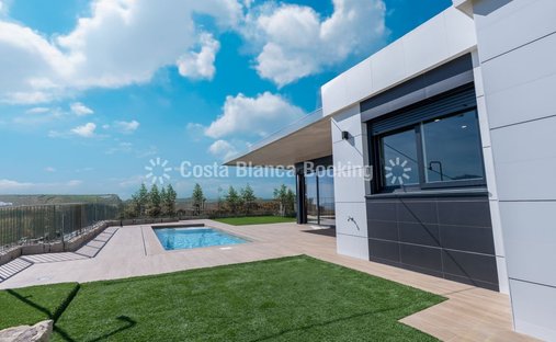 Chalet in Polop, Valencian Community, Spain 1