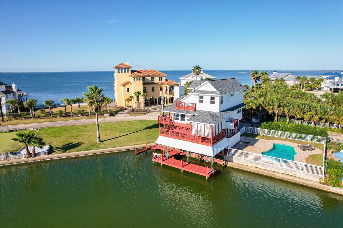 House in Galveston, Texas, United States 2 - 16509787