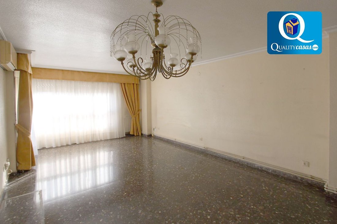 Apartment in Alicante, Valencian Community, Spain 4 - 18297628