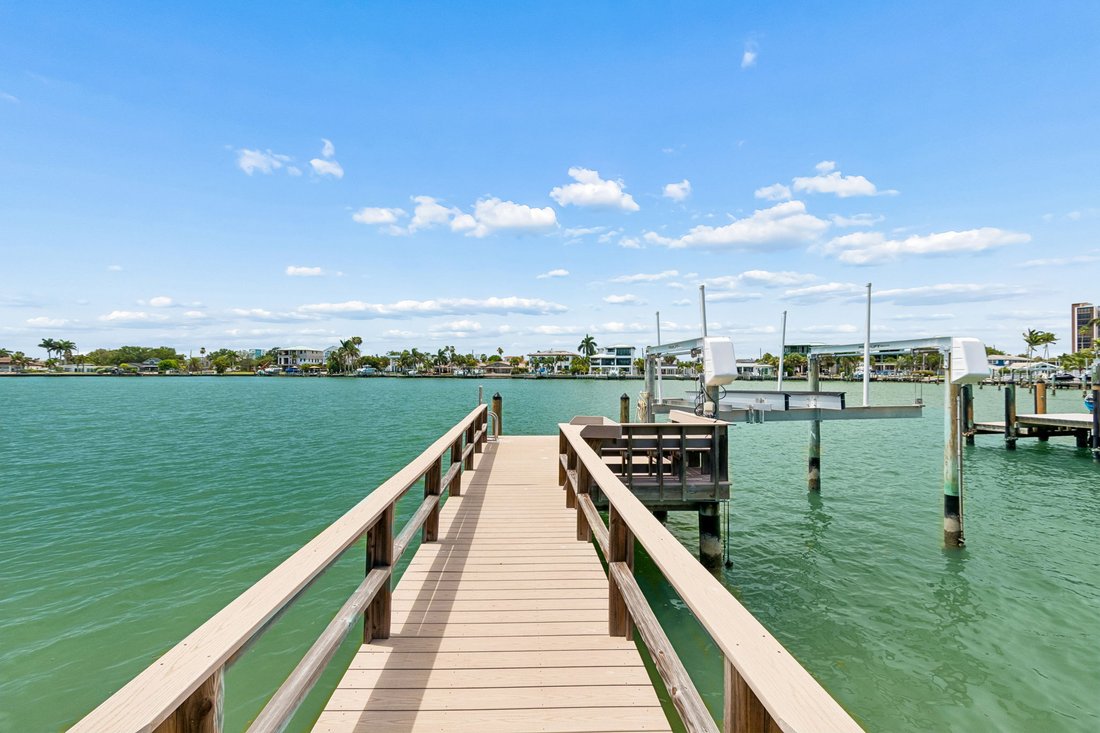 Land in St. Pete Beach, Florida, United States 4 - 18297618