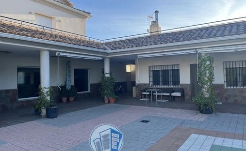 Chalet a Albacete, Castiglia-La Mancia, Spagna 1